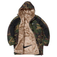 Supreme® Nike® Faux Fur Reversible Parka Camo
